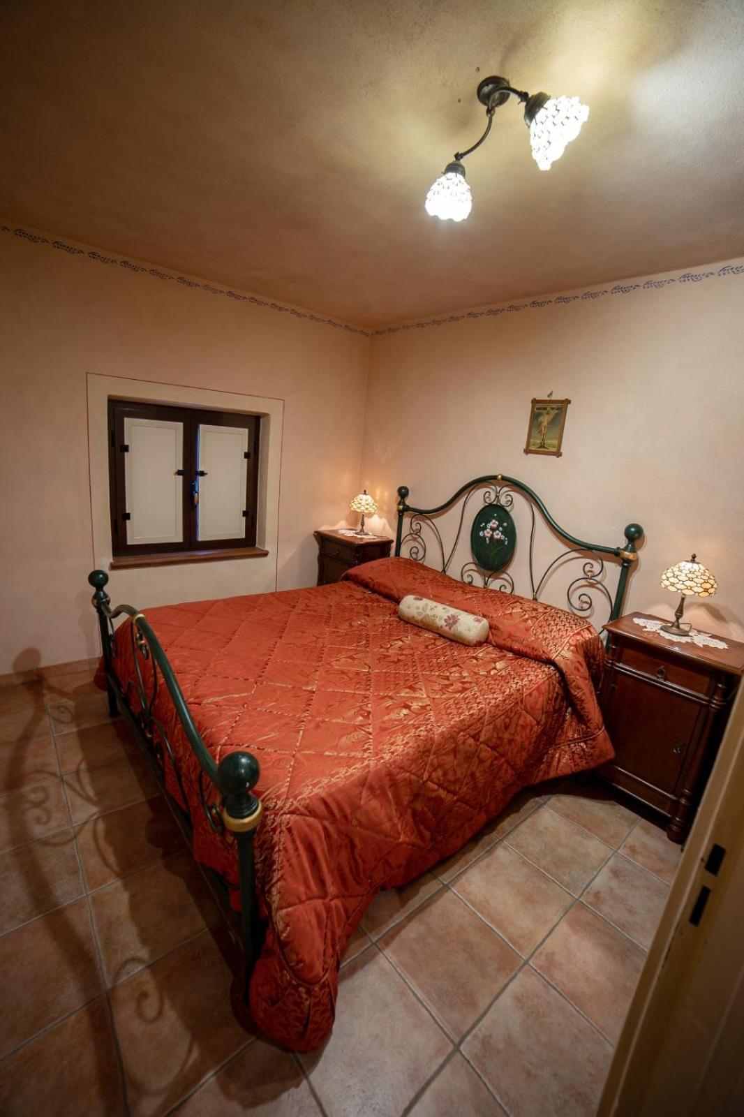 Agriturismo Masseria Fonte Di Maroglio Кастровиллари Экстерьер фото