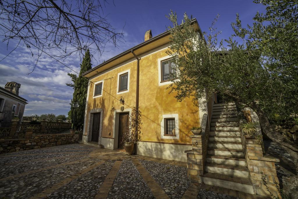 Agriturismo Masseria Fonte Di Maroglio Кастровиллари Экстерьер фото